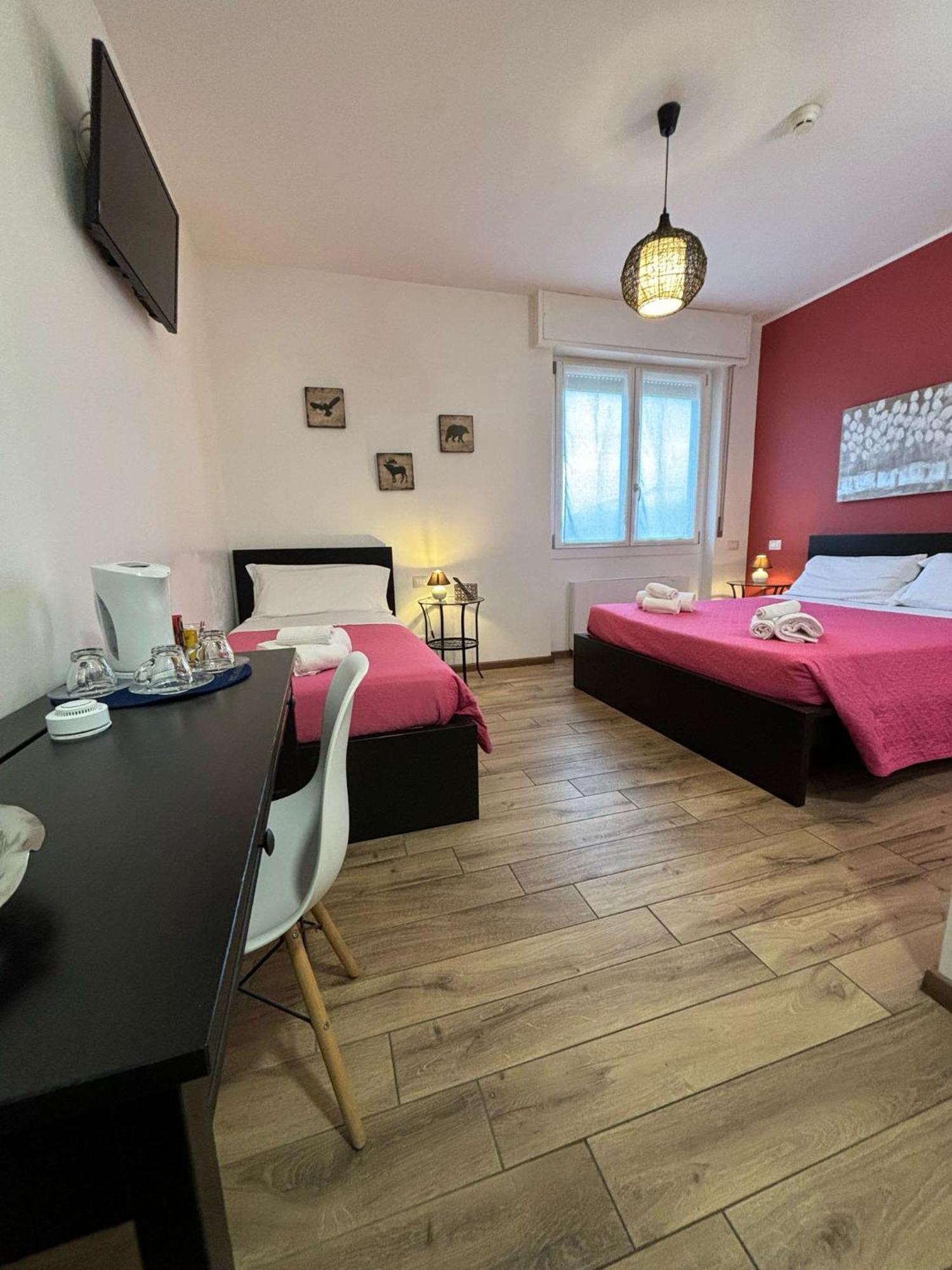 Airuno Rooms Luaran gambar