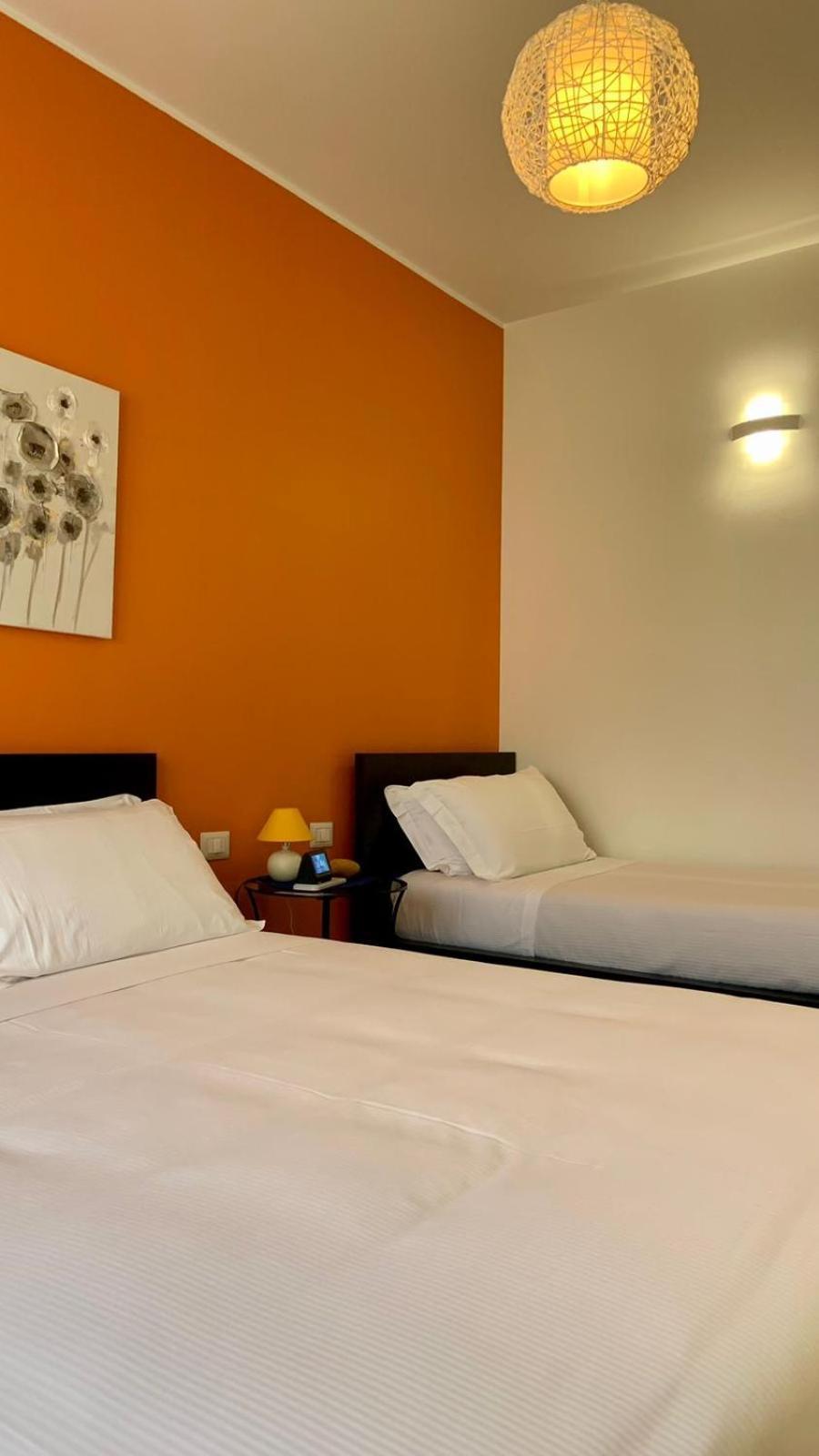 Airuno Rooms Luaran gambar